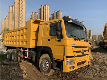 Tovornjak prekucnik za transport težkih strojev SINOTRUK Howo 371 Dump truck 6x4: slika 1