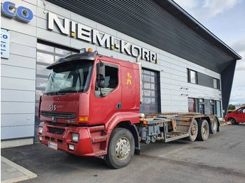 Tovornjak avtotransporter SISU E11