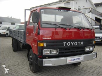 Toyota W95L-MDDT3 - Tovornjak prekucnik