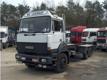Iveco 240 E 32 6x2 - Tovornjak-šasija