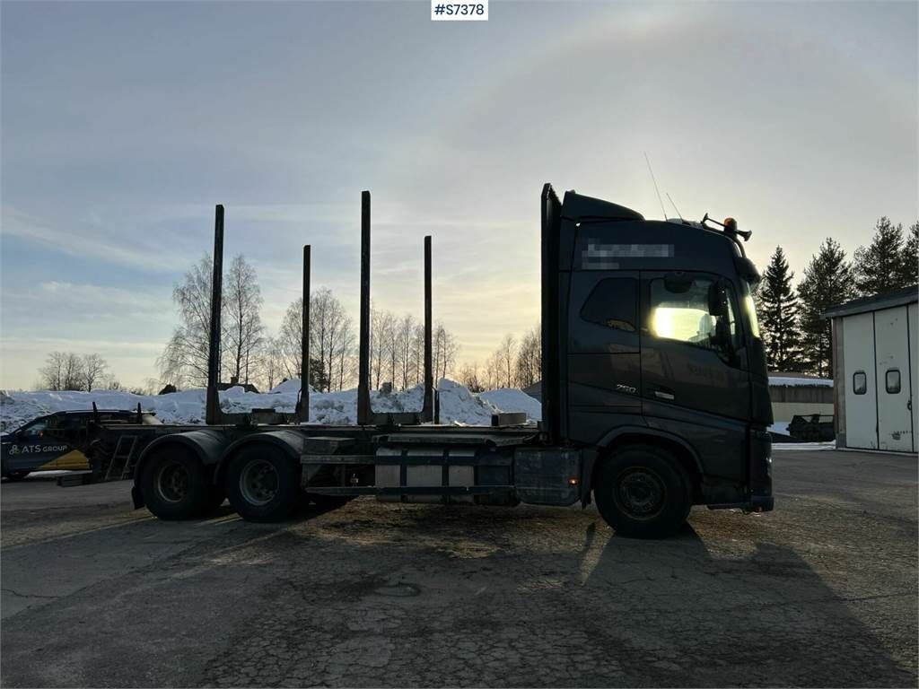 Tovornjak za prevoz lesa Volvo FH16: slika 17