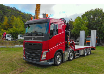 Nov Tovornjak avtotransporter, Tovornjak z dvigalom Volvo FH 540: slika 1