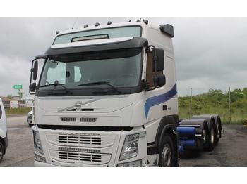 Kontejnerski tovornjak/ Tovornjak z zamenljivim tovoriščem Volvo FM 8x2: slika 1