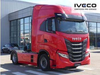 Vlačilec IVECO S-WAY