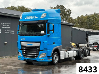 Kontejnerski tovornjak/ Tovornjak z zamenljivim tovoriščem DAF XF 440