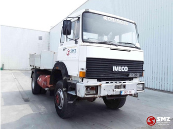 Tovornjak s kesonom IVECO Magirus