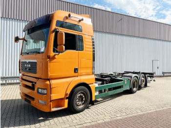 Kontejnerski tovornjak/ Tovornjak z zamenljivim tovoriščem MAN TGA 26.440