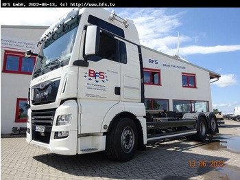 Kontejnerski tovornjak/ Tovornjak z zamenljivim tovoriščem MAN TGX 26.500