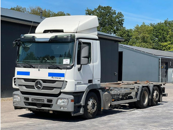 Kontejnerski tovornjak/ Tovornjak z zamenljivim tovoriščem MERCEDES-BENZ Actros 2541