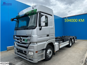 Kontejnerski tovornjak/ Tovornjak z zamenljivim tovoriščem MERCEDES-BENZ Actros 2541