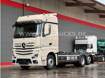 Kontejnerski tovornjak/ Tovornjak z zamenljivim tovoriščem MERCEDES-BENZ Actros 2548
