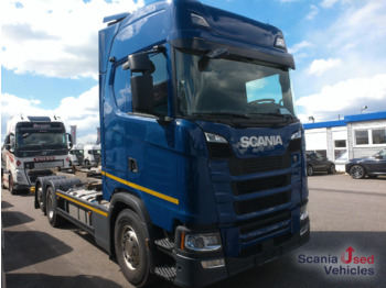 Kontejnerski tovornjak/ Tovornjak z zamenljivim tovoriščem SCANIA S 450