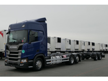 Kontejnerski tovornjak/ Tovornjak z zamenljivim tovoriščem SCANIA R 450