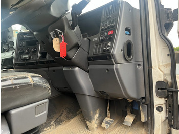 Scania P400 8X4 - Tovornjak s kesonom: slika 3