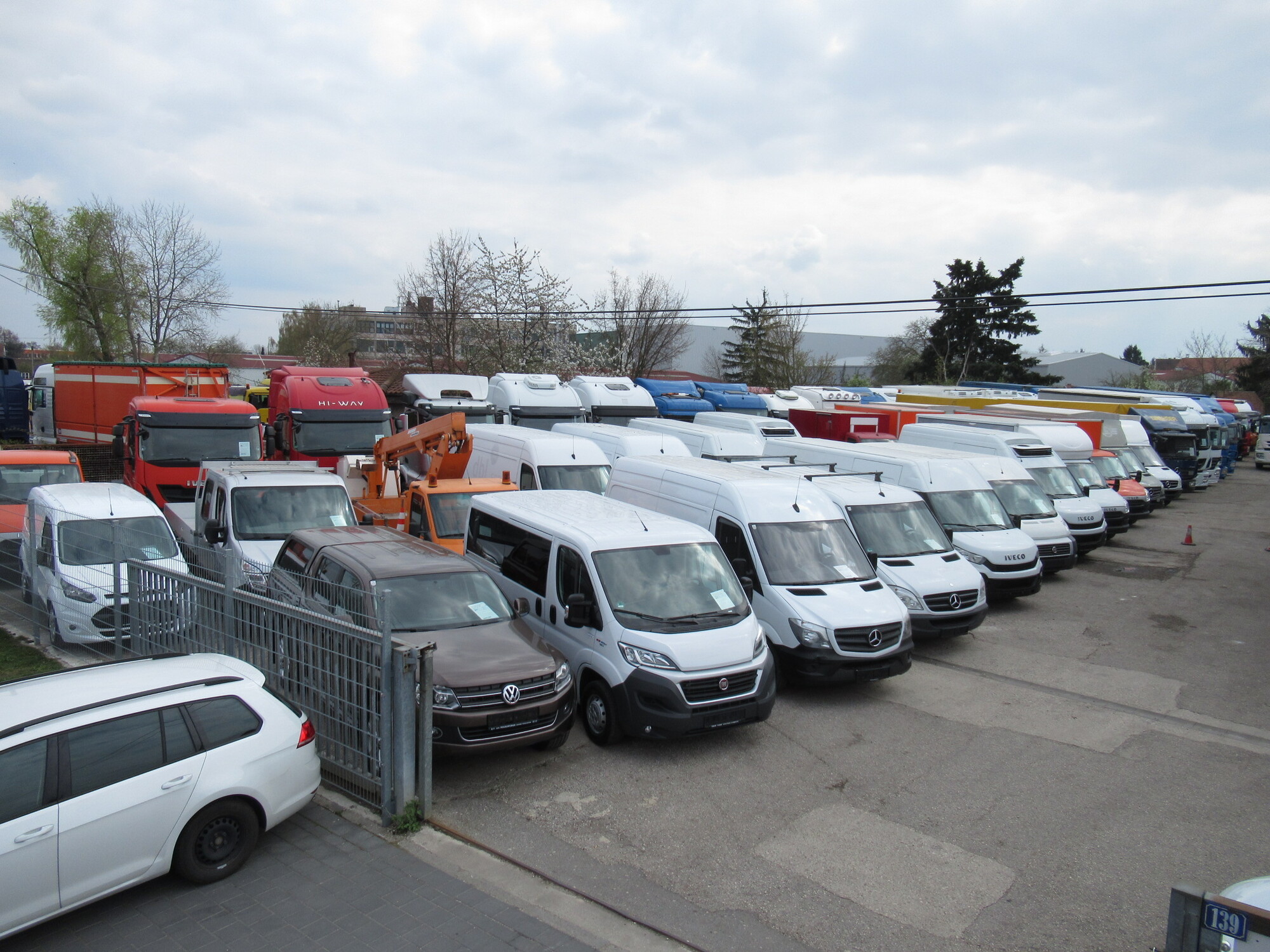 AutoStratis - Dostavna vozila - Leto: 2020, 4x4, dvižna ploščad zadaj undefined: slika 6