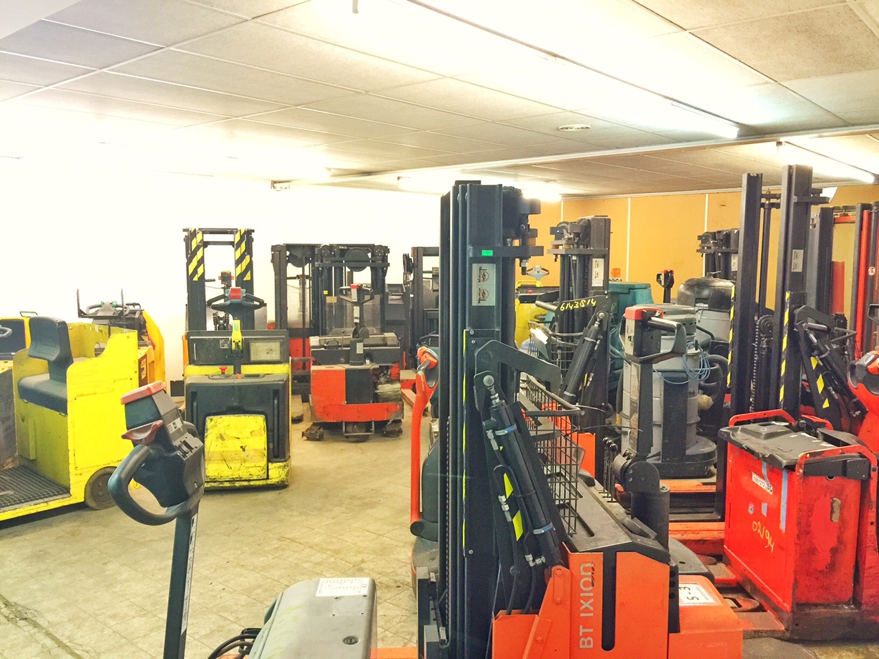 Van den Bosch vorkheftrucks B.V. - vozila za prodajo undefined: slika 3