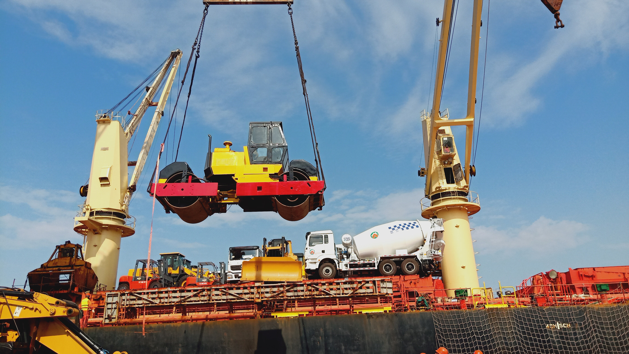 Toaks International Trading Company - Gradbeni stroji CATERPILLAR 980 undefined: slika 13