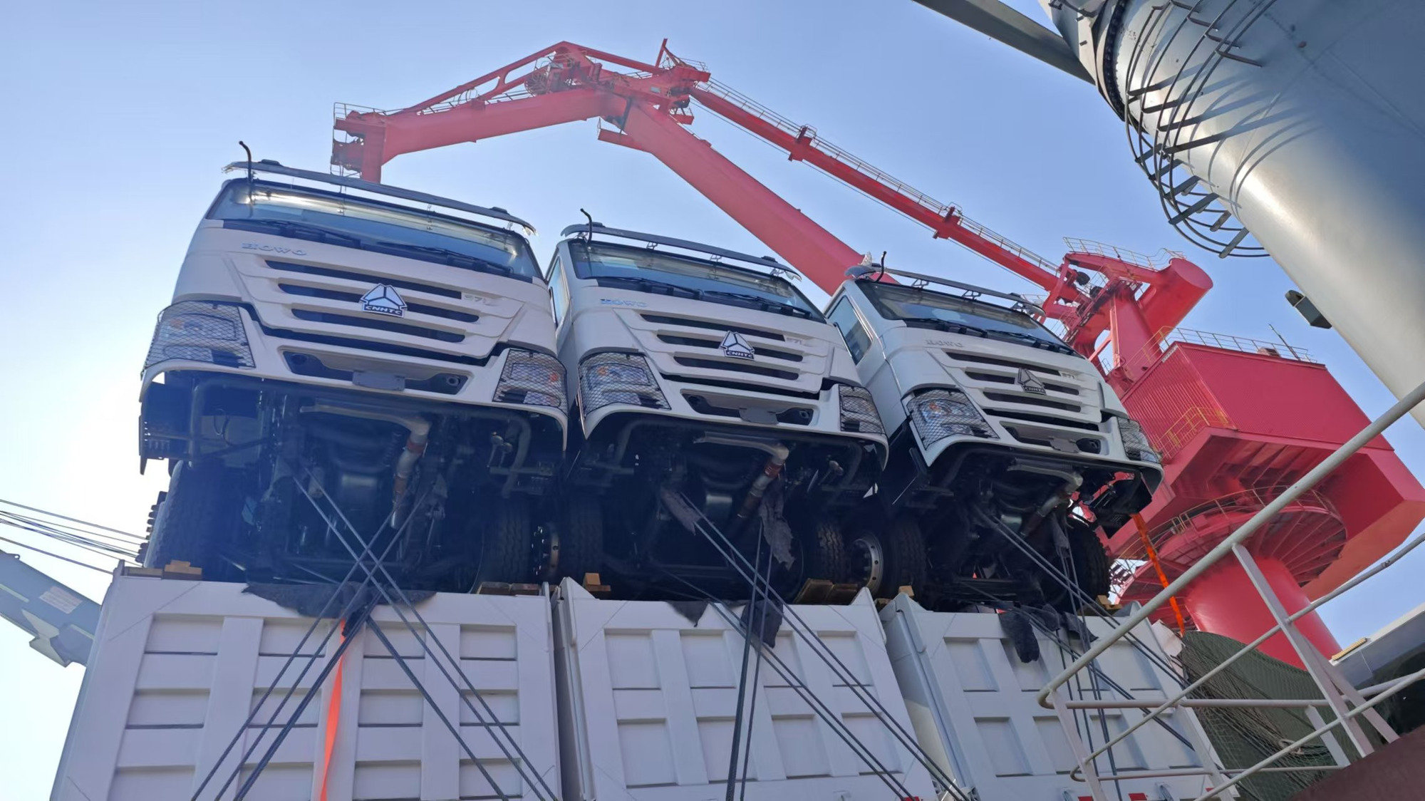 Toaks International Trading Company - Gradbeni stroji CATERPILLAR 980 undefined: slika 18