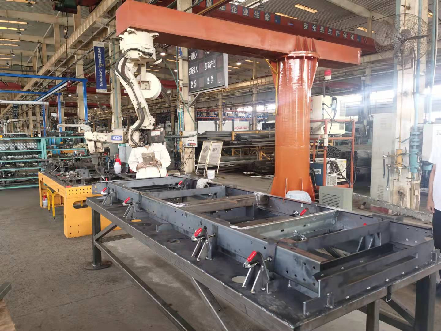 XIAMEN JUSTSUN INTELLIGENT EQUIPMENT CO., LTD - Tovornjaki - novo undefined: slika 1