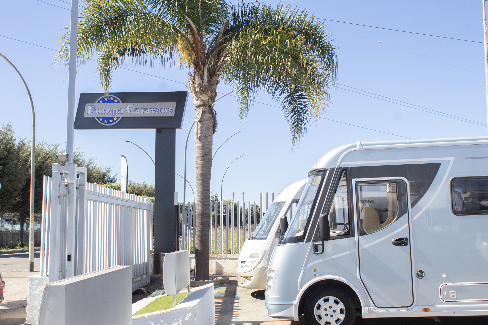 EUROPA CARAVANS SRL - vozila za prodajo undefined: slika 3