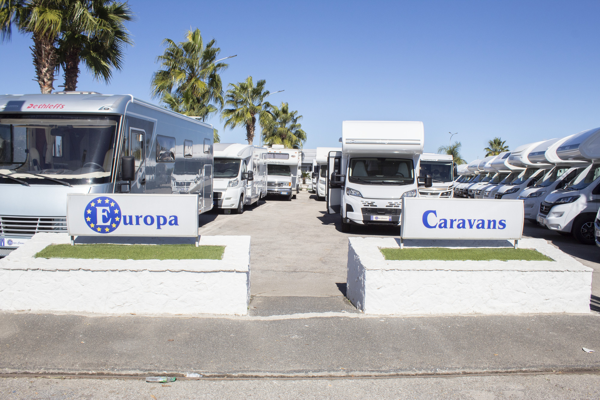 EUROPA CARAVANS SRL - vozila za prodajo undefined: slika 1
