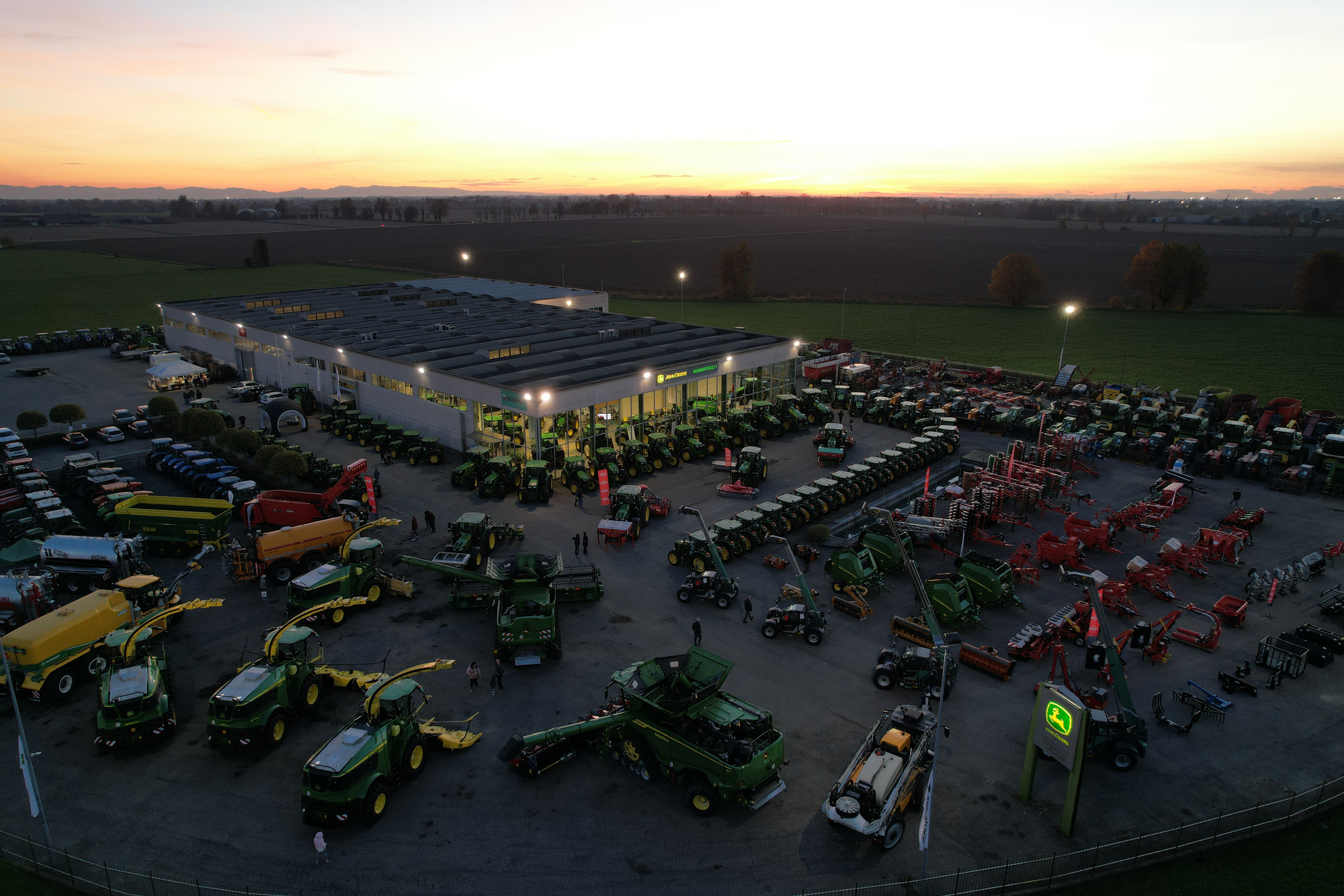 AGRIBERTOCCHI S.R.L. - Oprema za rokovanje z materiali MERLO undefined: slika 1