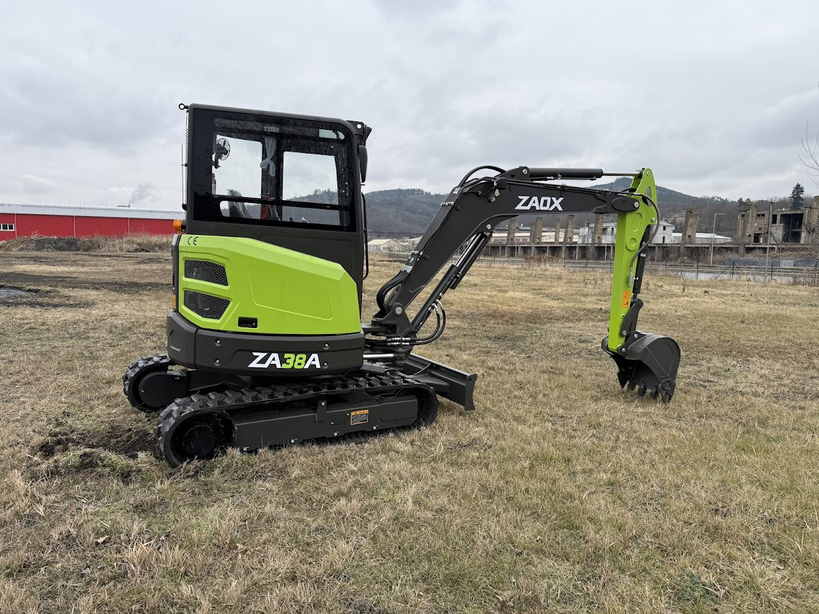 ZAOX CONSTRUCTION MACHINERY A.S. - vozila za prodajo undefined: slika 5