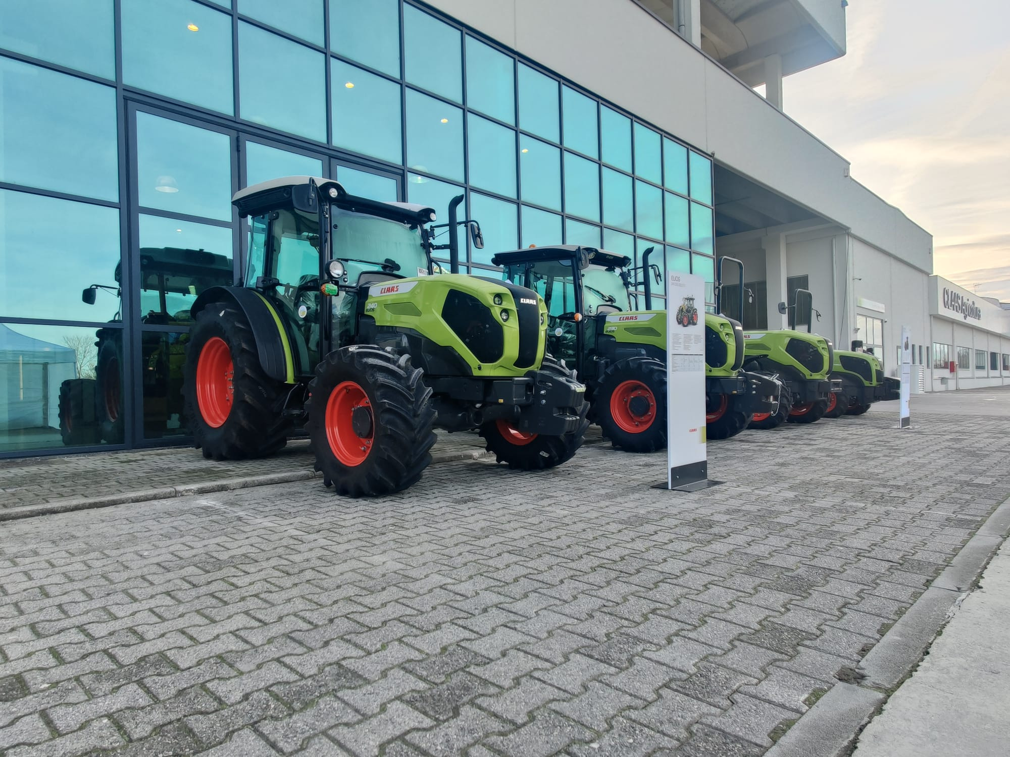 CLAAS Agricoltura S.r.l - Kmetijski stroji FELLA undefined: slika 4