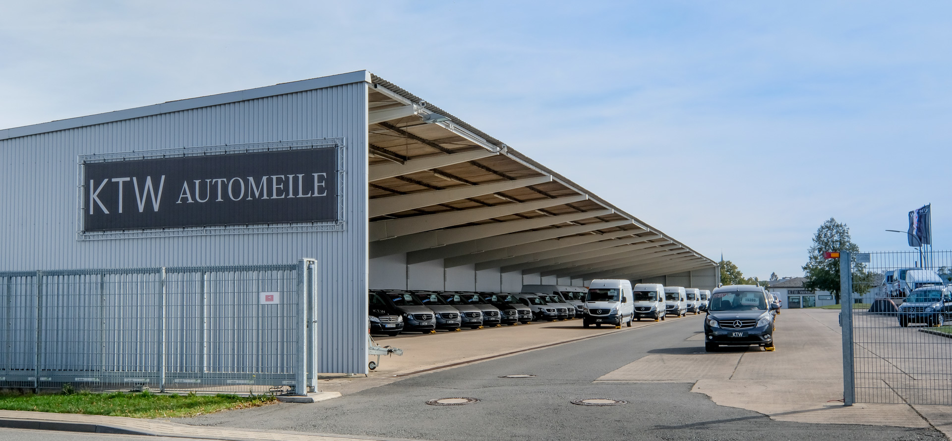 KTW Autohaus GmbH - Dostavna vozila - poškodovano, klima undefined: slika 8