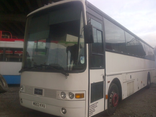 USED COACH SALES LTD - Avtobusi undefined: slika 3
