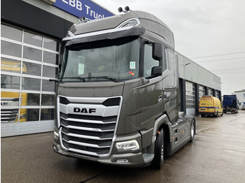 Vlačilec DAF XG 530
