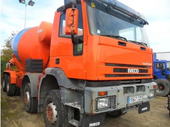 Avtomešalec Iveco eurotrakker: slika 1