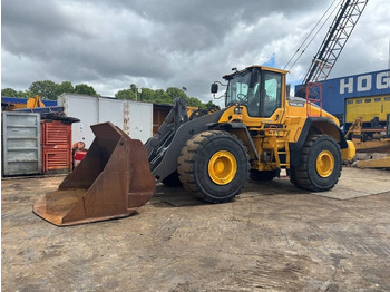 Kolesni nakladalec VOLVO L220H