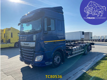 Kontejnerski tovornjak/ Tovornjak z zamenljivim tovoriščem DAF XF