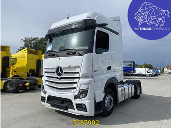 Vlačilec MERCEDES-BENZ Actros 1845
