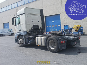 Vlačilec Mercedes-Benz Actros 1843: slika 3