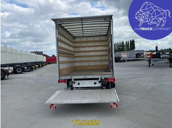 Dostavno vozilo z zabojnikom VOLKSWAGEN Crafter