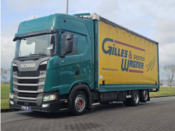 Tovornjak s ponjavo SCANIA S 450