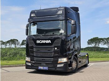 Vlačilec SCANIA R 450