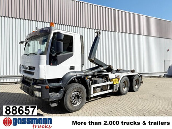 Kotalni prekucni tovornjak IVECO Trakker