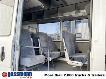 Minibus, Potniški kombi Mercedes-Benz 711 D-KA 4x2, Standklima, 11-Sitze, 2 x on stock: slika 4 Minibus, Potniški kombi Mercedes-Benz 711 D-KA 4x2, Standklima, 11-Sitze, 2 x on stock: slika 4