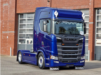 Vlačilec SCANIA S 660 V8