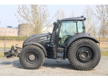 Traktor VALTRA T234