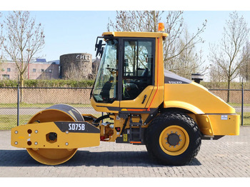 Valjar VOLVO SD75B