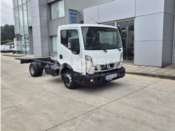 Tovornjak-šasija NISSAN NT 400: slika 2