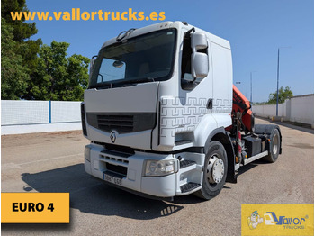 Vlačilec RENAULT