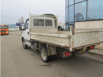 Dostavno vozilo prekucnik Iveco Daily 35C11: slika 2