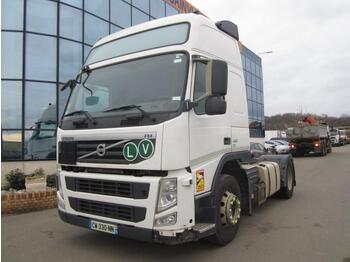 Vlačilec VOLVO FM 450
