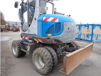 Bager na kolesih WACKER