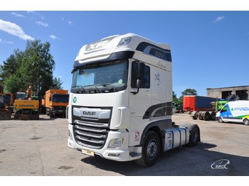 Vlačilec DAF XF 530
